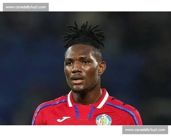 800 欧到英超：乌切的两年逆袭传奇